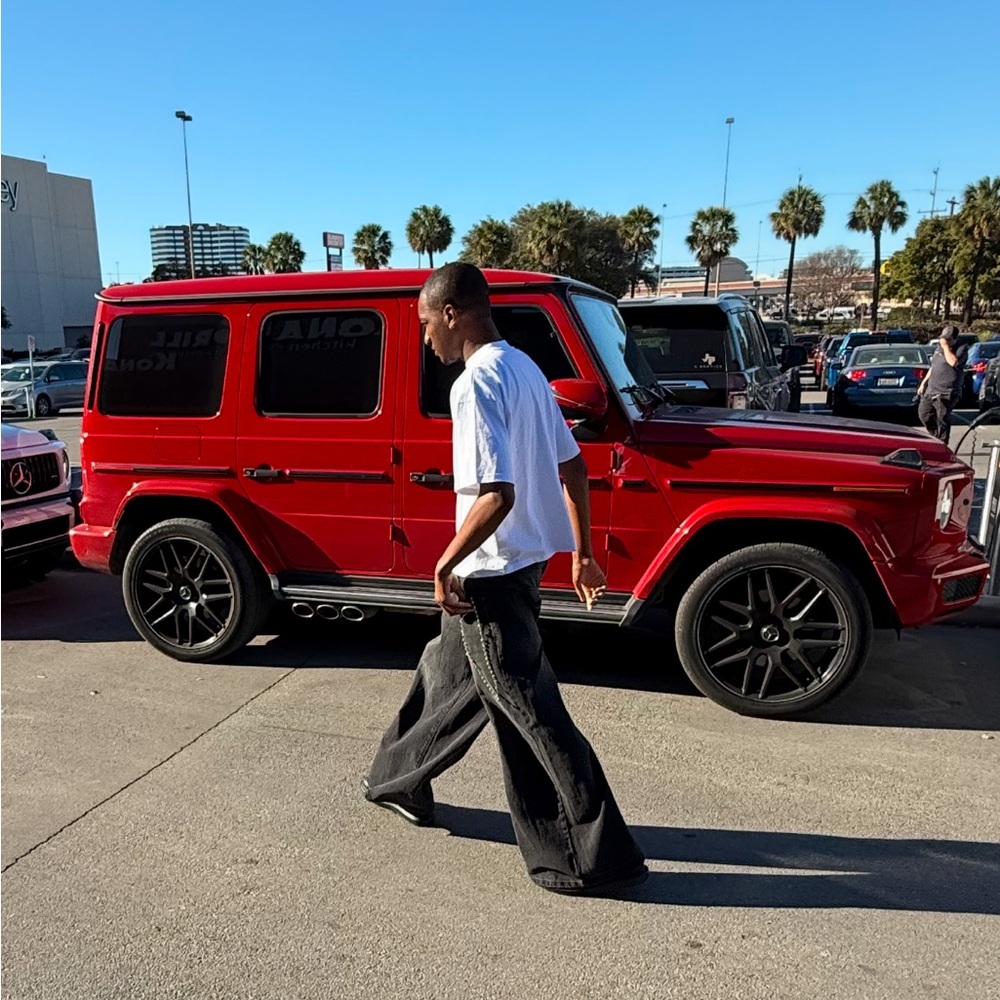 Meet your Posher, Brandon